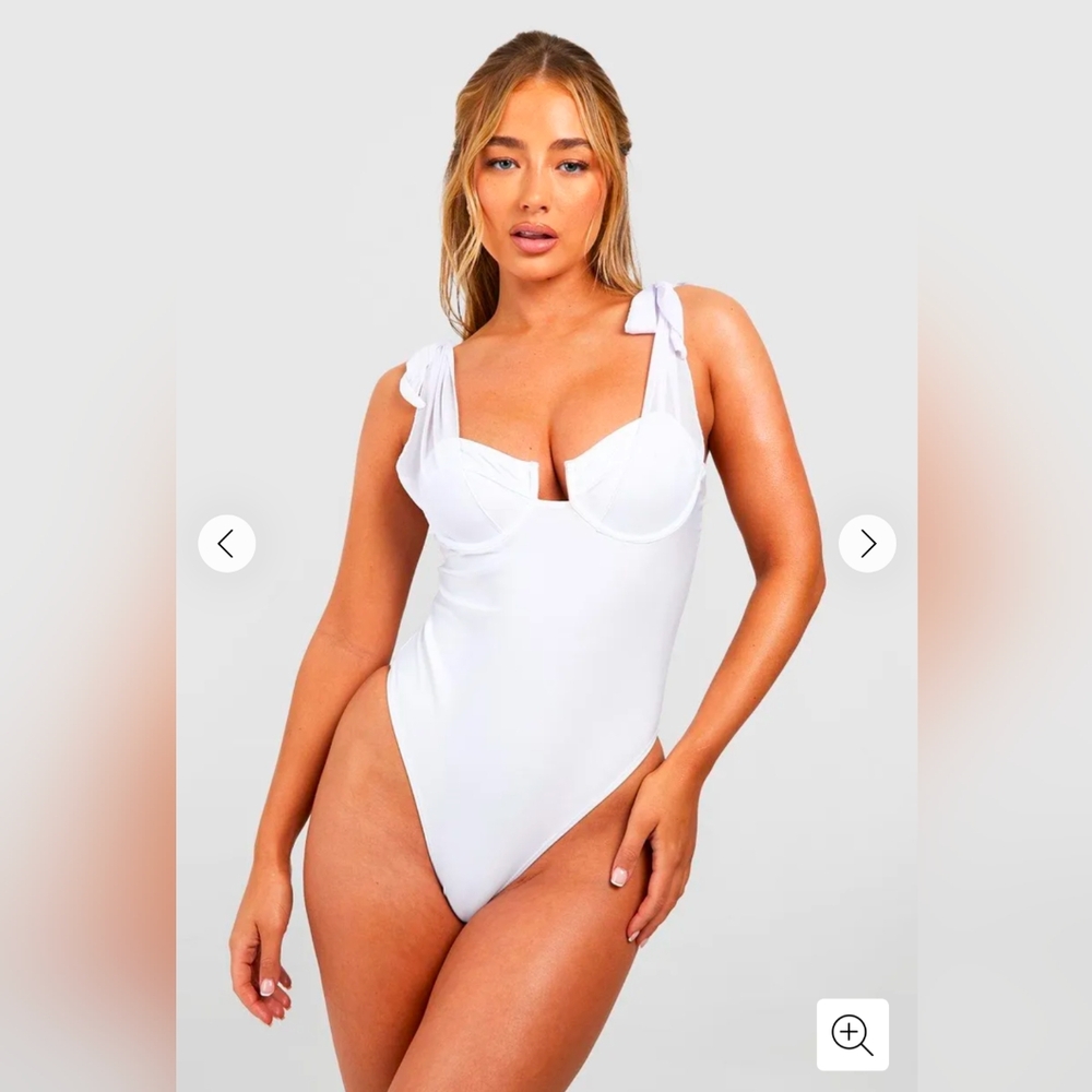 boohoo Tie Shoulder Underwired Swimsuit Size 4 NWT